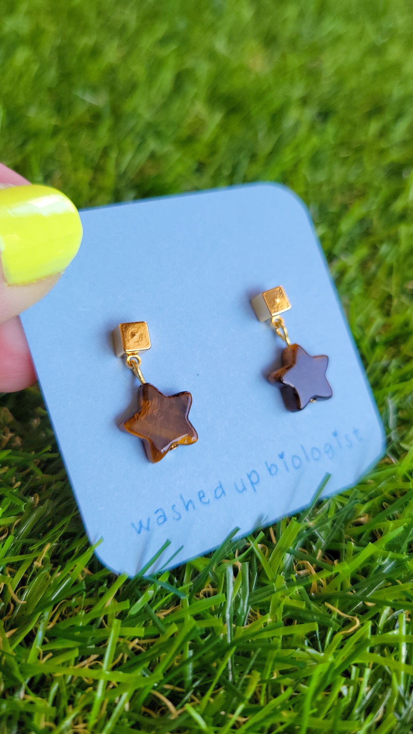 dainty tiger's eye stars