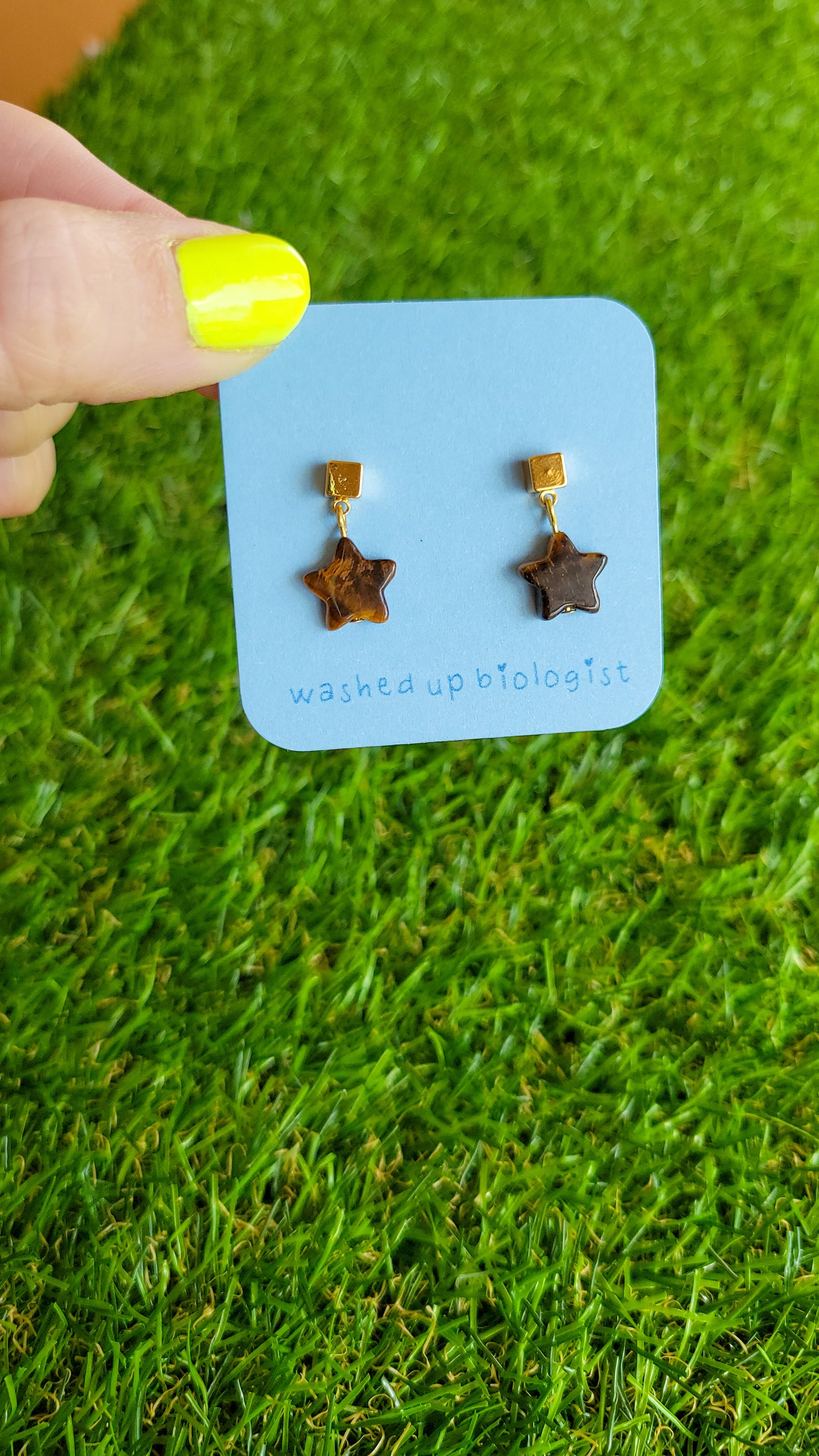 dainty tiger's eye stars