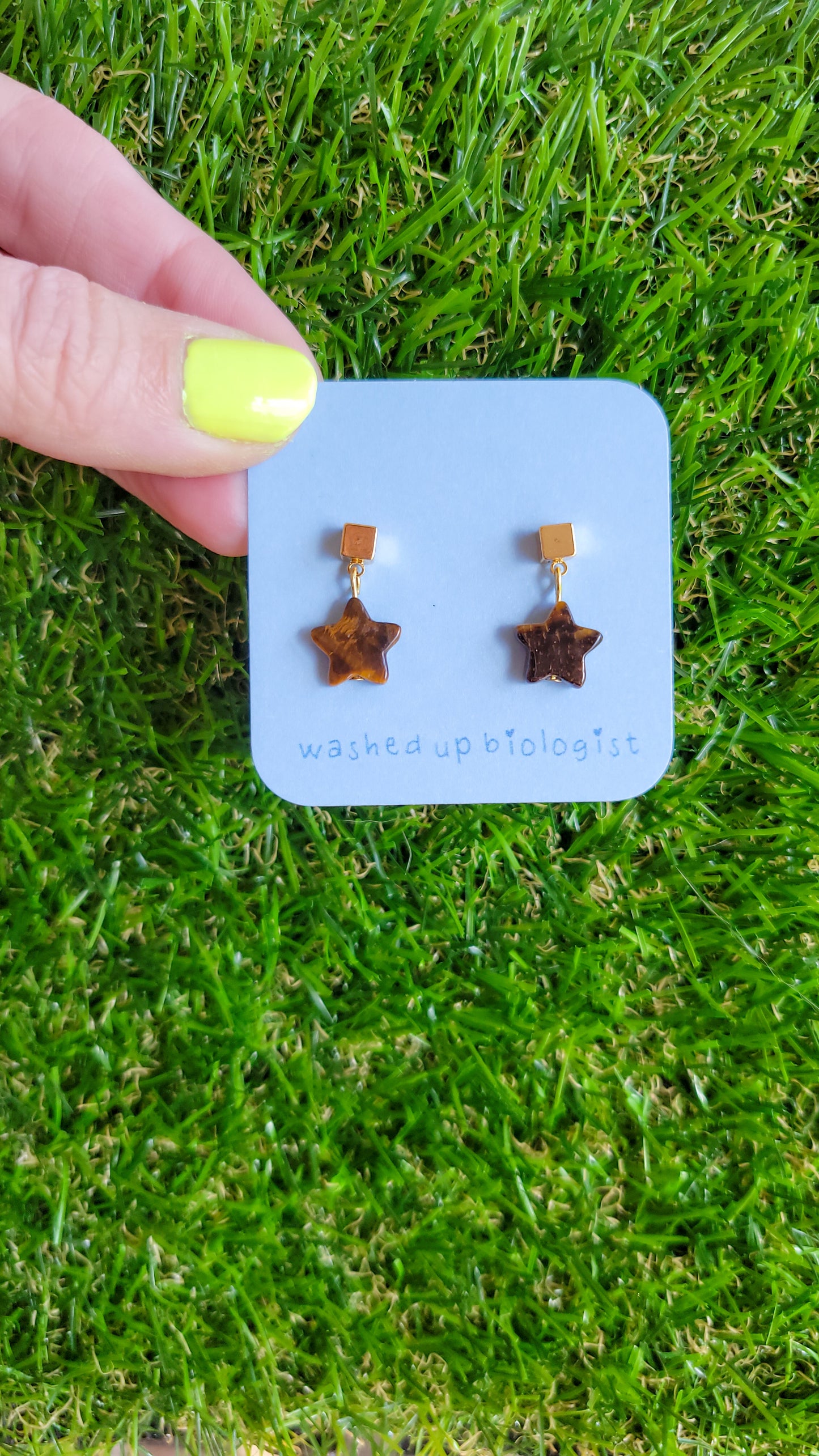 dainty tiger's eye stars