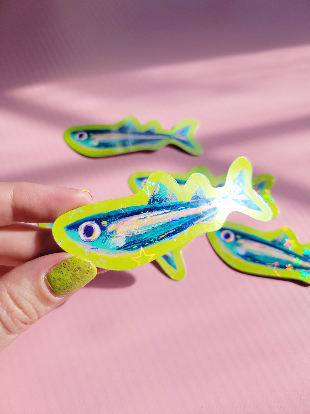 🌟holographic stars vinyl sardine sticker🌟