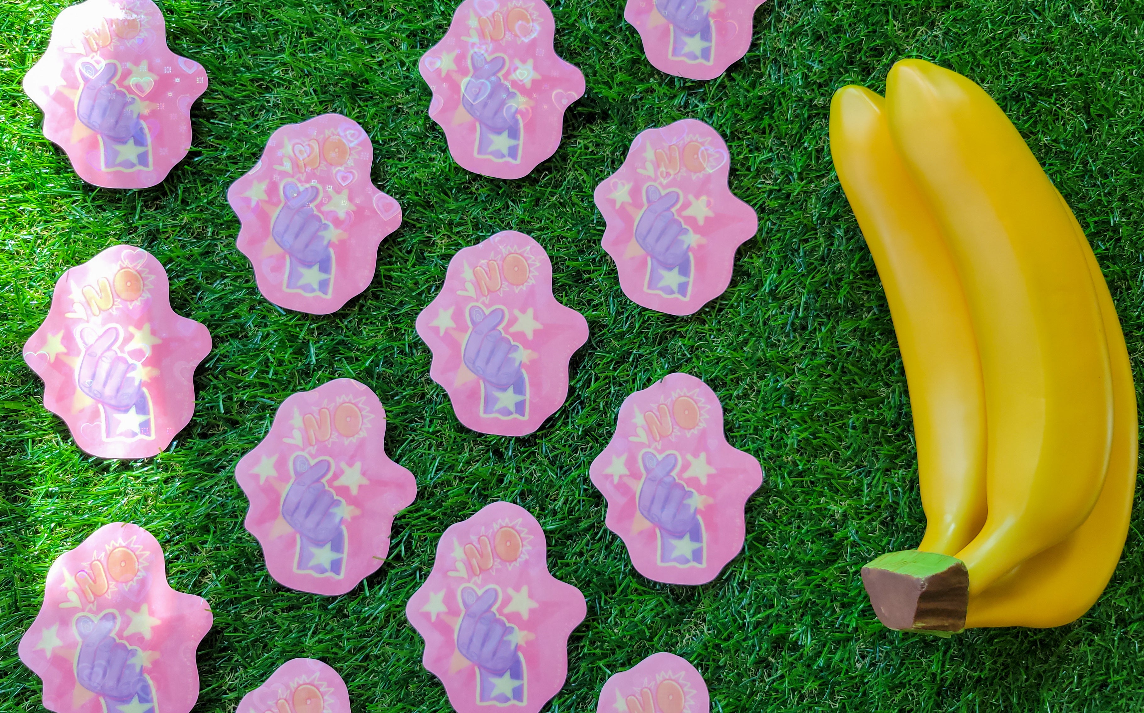 💖 limited edition holographic hearts NO sticker 💖