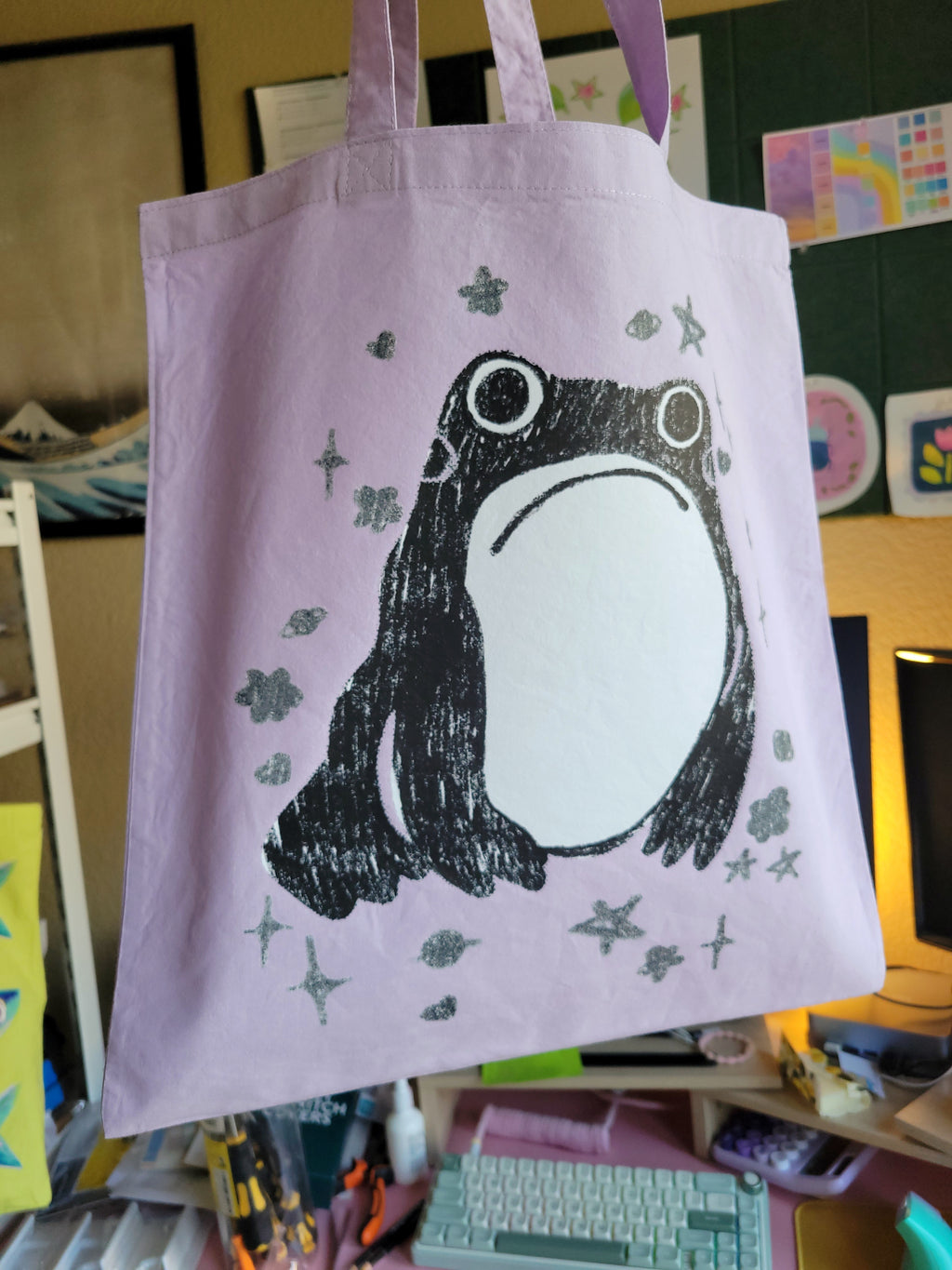 unimpressed frog light purple lightweight tote bag heat pressed