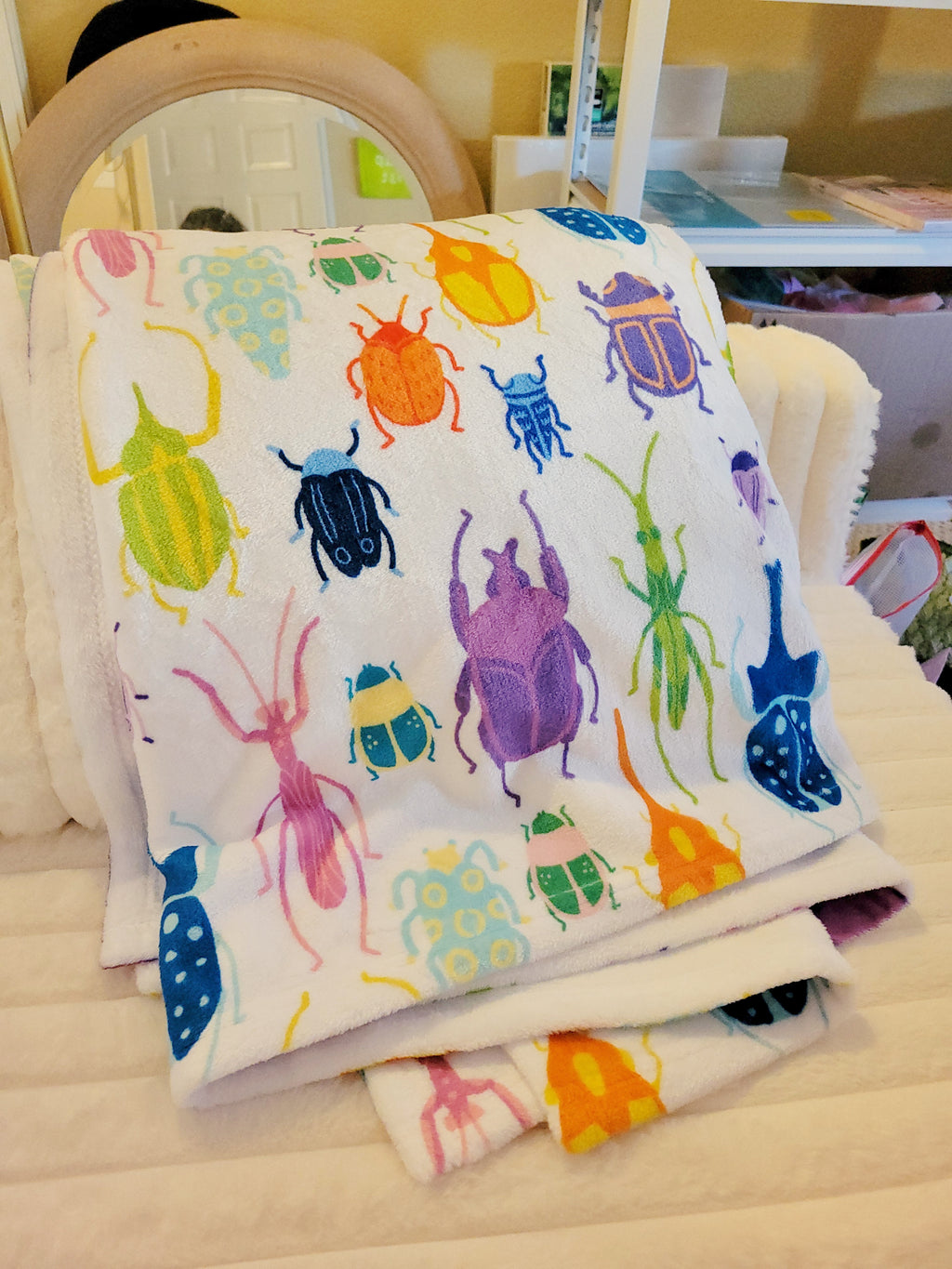 bugs throw blanket