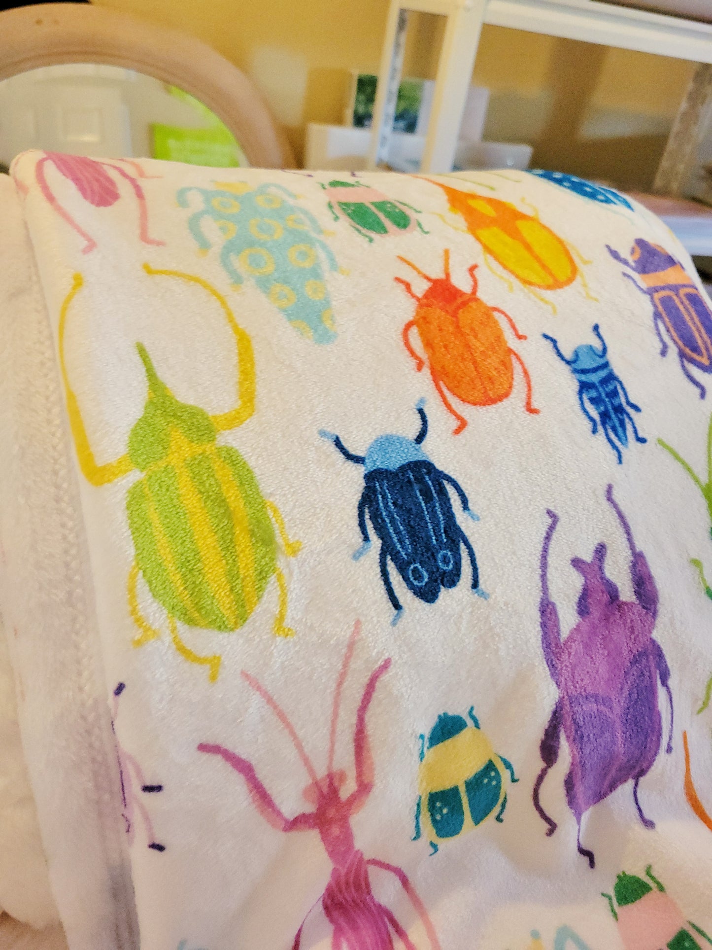 bugs throw blanket